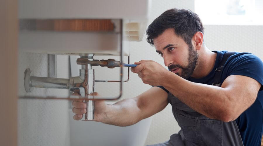 Hot water issue at sink in Poneto, IN